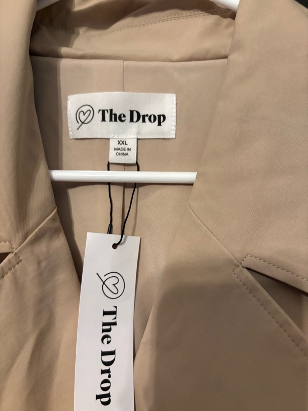 The Drop Women's Beige Cropped Double-Breasted Trench Coat - Picture 4 of 4